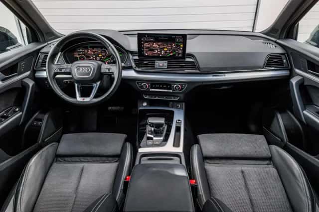 Audi Q5 (2023) thumbnail 5