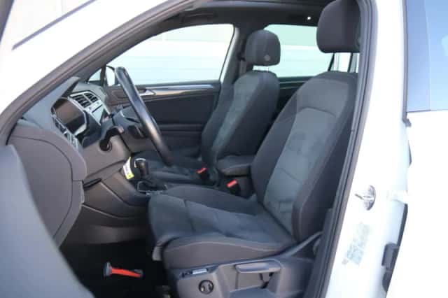 Volkswagen Tiguan (2019) thumbnail 4