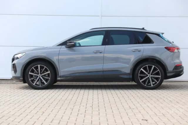 Audi Q4 e-tron (2022) thumbnail 3
