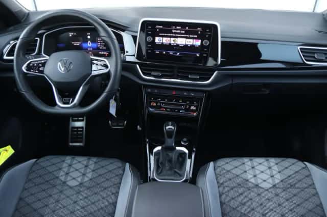 Volkswagen T-Roc (2023) thumbnail 5