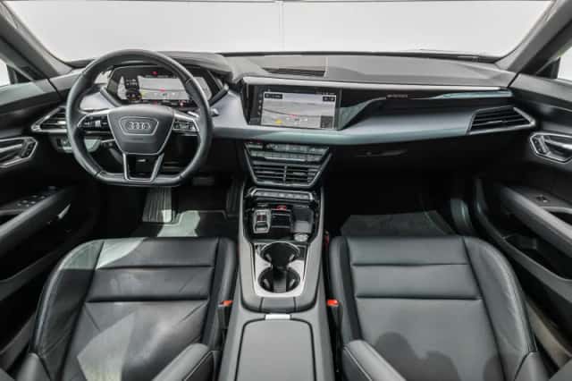 Audi e-tron GT (2022) thumbnail 5