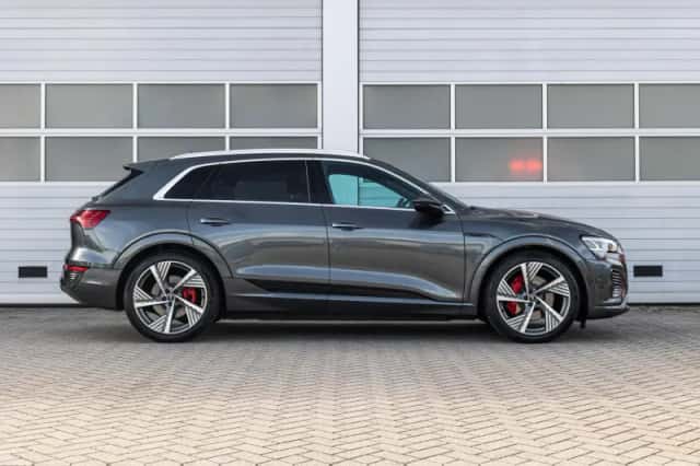 Audi Q8 e-tron (2023) thumbnail 3