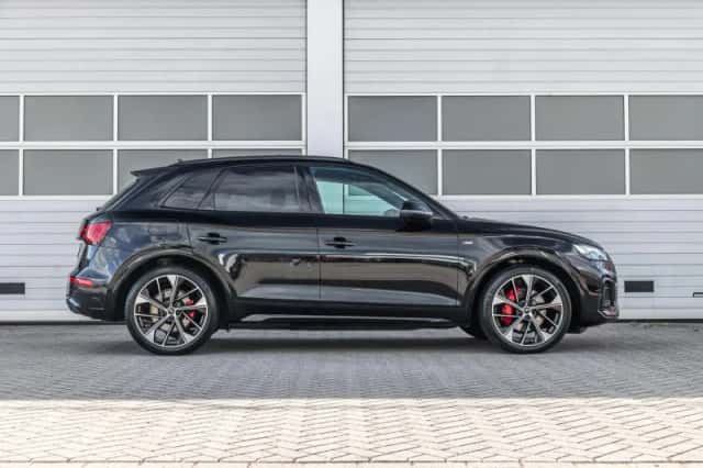 Audi Q5 (2023) thumbnail 3