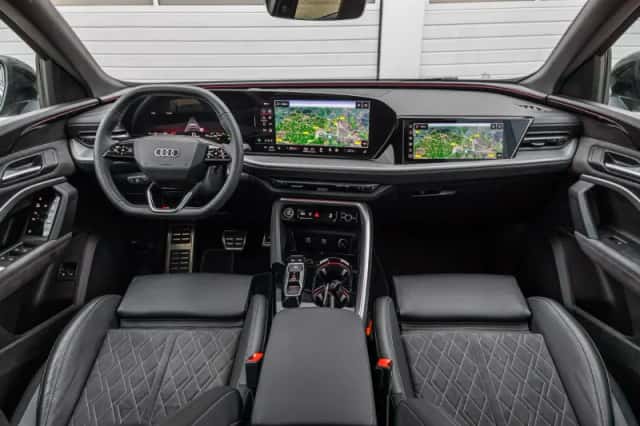 Audi Q5 (2025) thumbnail 4