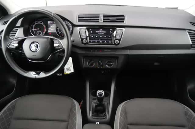 Škoda Fabia (2022) thumbnail 5