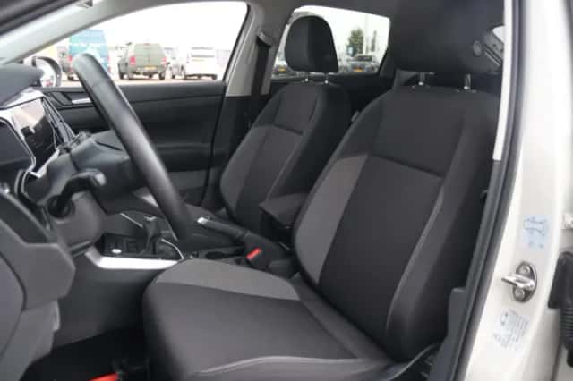 Volkswagen Taigo (2024) thumbnail 4