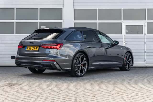 Audi A6 (2023) thumbnail 2