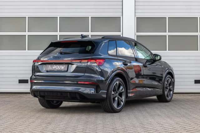 Audi Q4 e-tron (2026) thumbnail 2
