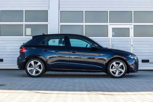 Audi A1 (2021) thumbnail 3