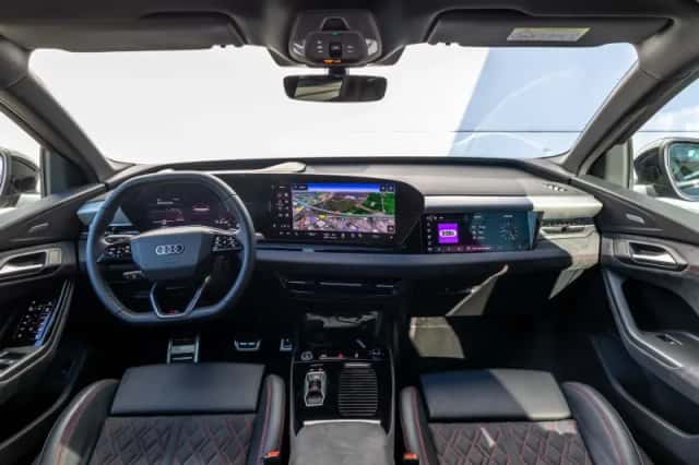 Audi Q6 e-tron (2025) thumbnail 4