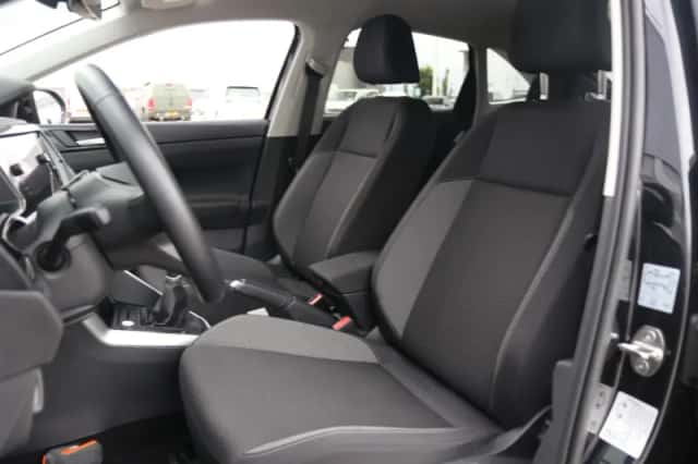 Volkswagen Taigo (2024) thumbnail 4