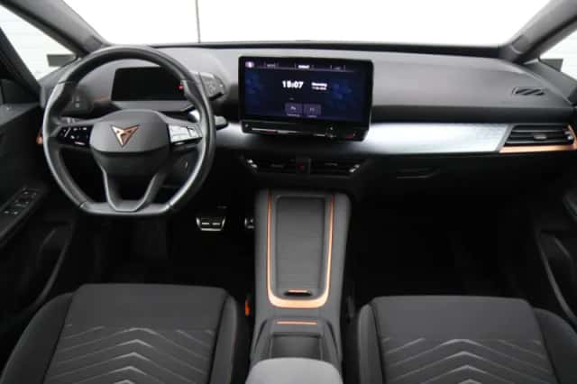CUPRA Born (2022) thumbnail 5