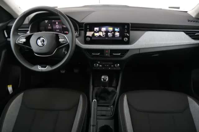 Škoda Kamiq (2024) thumbnail 5