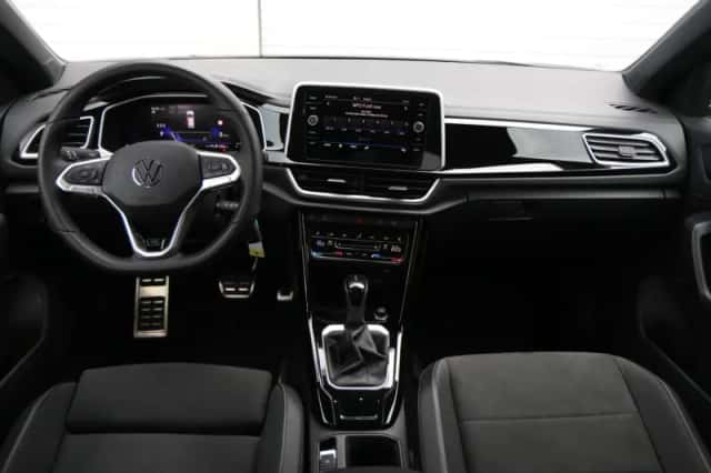 Volkswagen T-Roc (2025) thumbnail 5