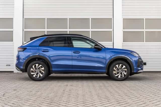 Volkswagen T-Roc (2026) thumbnail 3