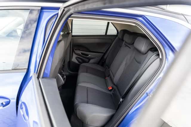 Volkswagen T-Roc (2026) thumbnail 6
