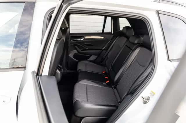 Volkswagen Tiguan (2026) thumbnail 6