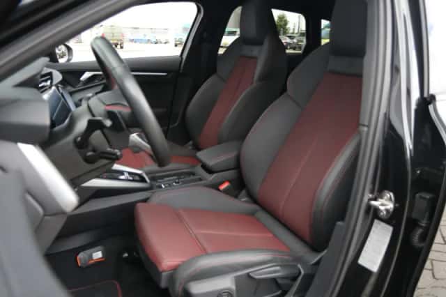 Audi A3 (2023) thumbnail 5