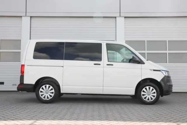 Volkswagen Transporter (2020) thumbnail 3