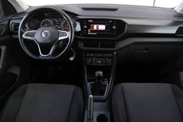 Volkswagen T-Cross (2019) thumbnail 5
