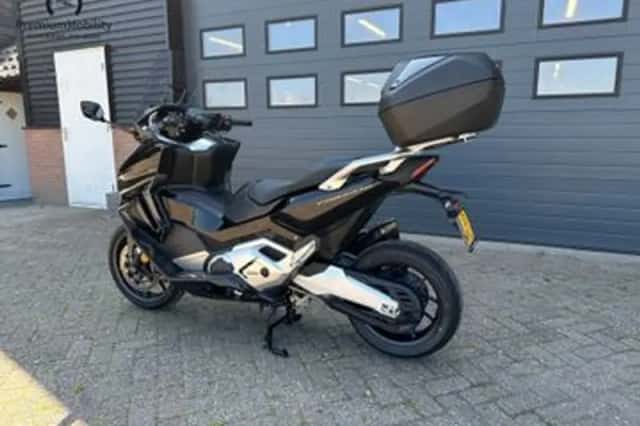 Honda NSS (2021) thumbnail 6