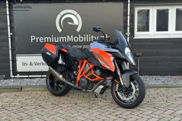 KTM 1290 (2017) thumbnail 1