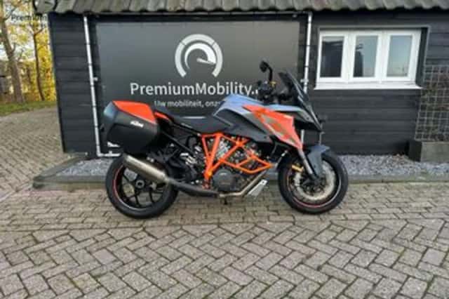 KTM 1290 (2017) thumbnail 2