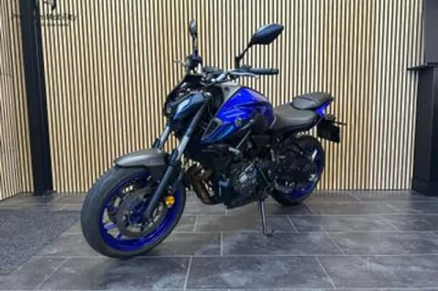 YAMAHA MT07 (2022) thumbnail 5
