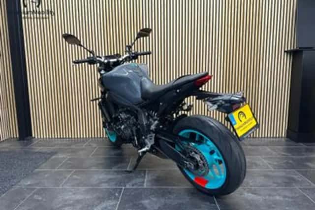 YAMAHA MT09 (2022) thumbnail 6