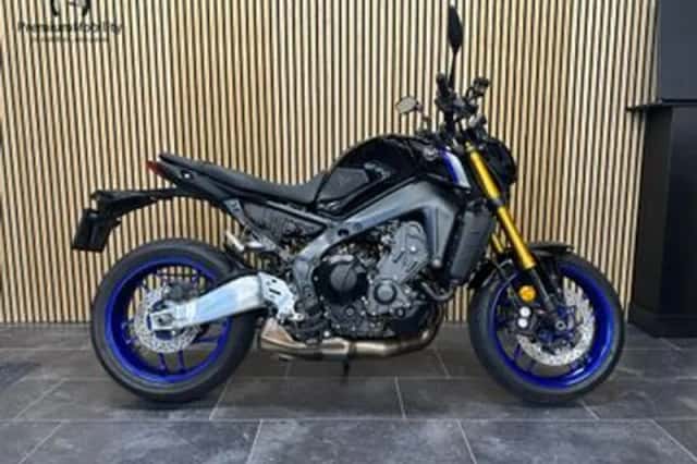 YAMAHA MT09 (2022) thumbnail 3