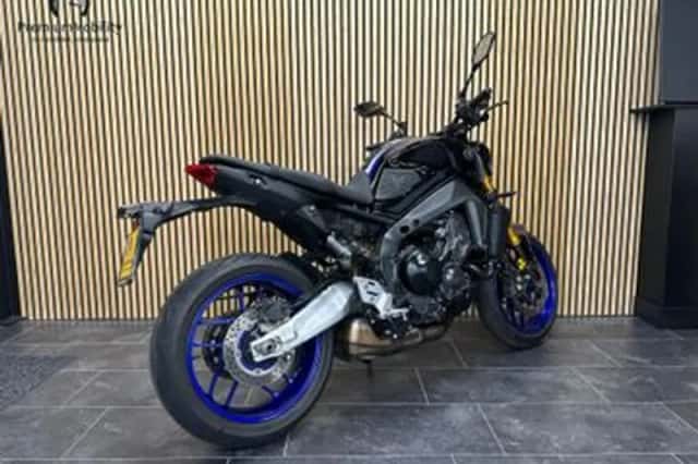 YAMAHA MT09 (2022) thumbnail 5
