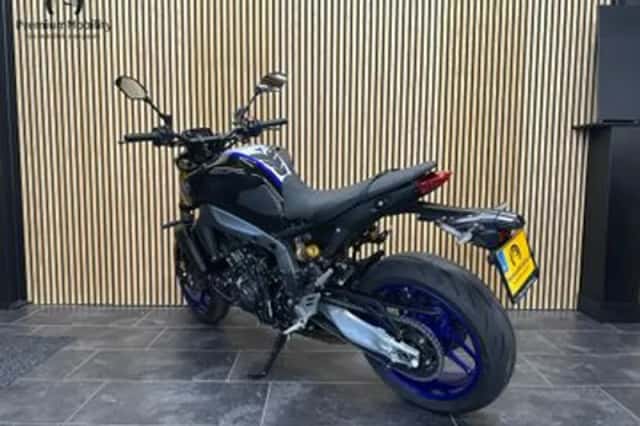 YAMAHA MT09 (2022) thumbnail 6