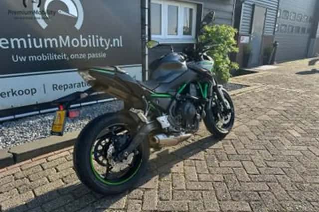 KAWASAKI Z650 (2023) thumbnail 6