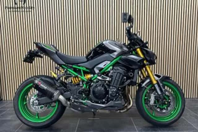 KAWASAKI Z900 (2025) thumbnail 3