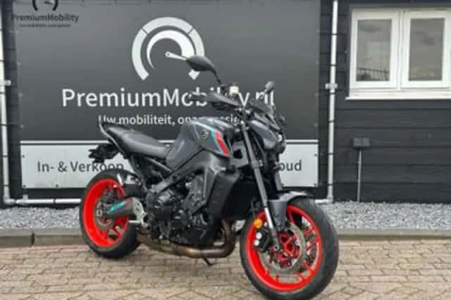 YAMAHA MT09 (2021) thumbnail 1
