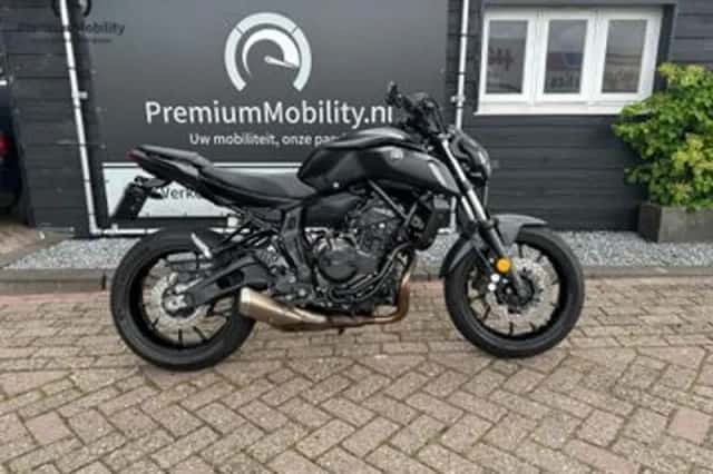 YAMAHA MT07 (2020) thumbnail 4