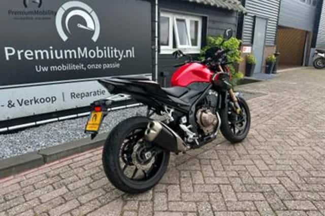 Honda CB500F (2023) thumbnail 6