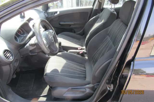Opel Corsa (2009) thumbnail 6