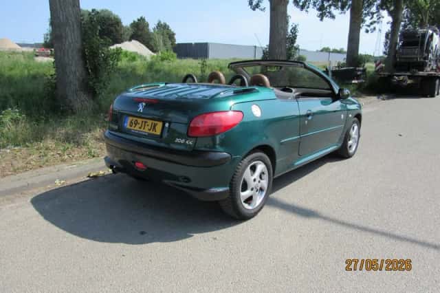 Peugeot 206 (2002) thumbnail 3