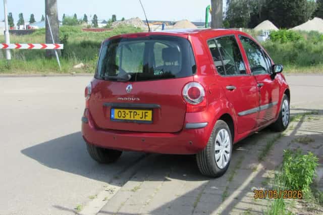 Renault Modus (2007) thumbnail 3