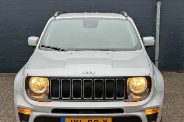 Jeep Renegade (2019) thumbnail 3