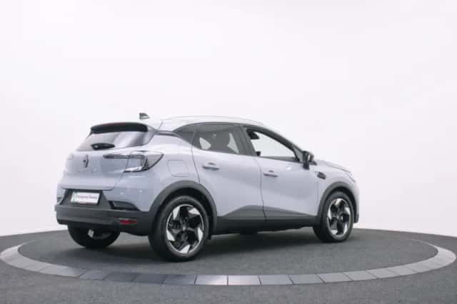 Renault Captur (2025) thumbnail 2