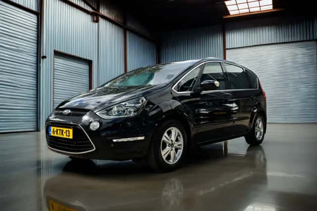 Ford S-Max (2013) thumbnail 1