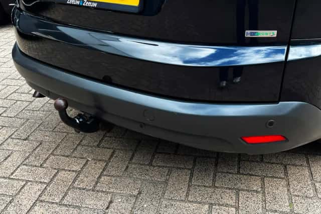 Ford S-Max (2013) thumbnail 3