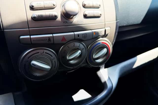 Subaru Justy (2008) thumbnail 6