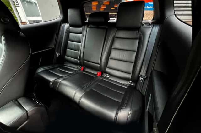 Volkswagen Golf (2011) thumbnail 5