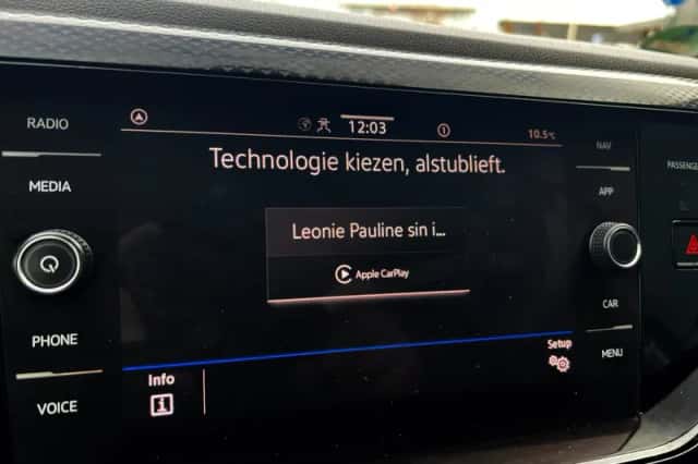 Volkswagen Polo (2022) thumbnail 4