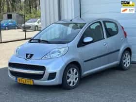 Renault Trafic (2009) thumbnail 7