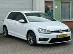 Volkswagen Golf (2014) thumbnail 3