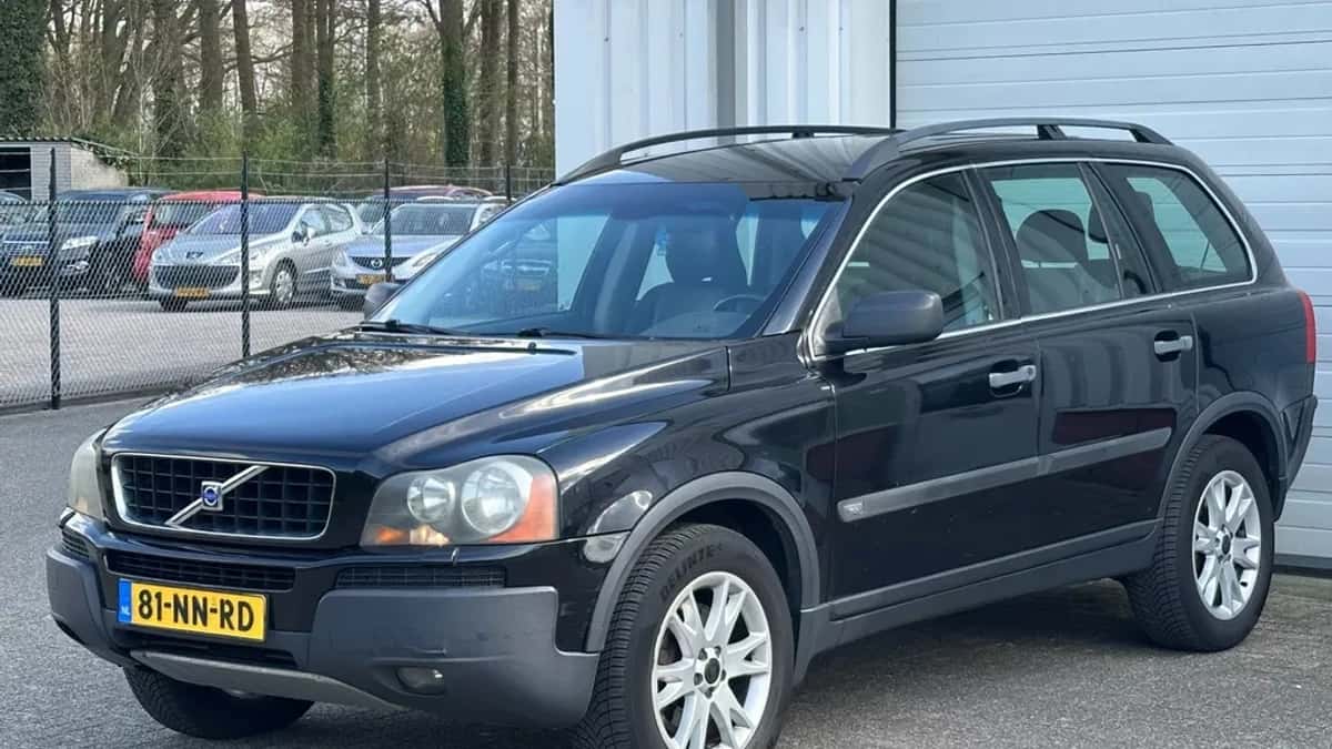 Volvo XC90 (2004) — foto 1